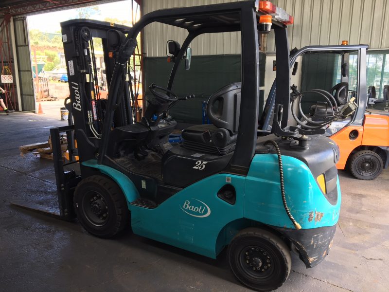 b2 Bay City Forklifts